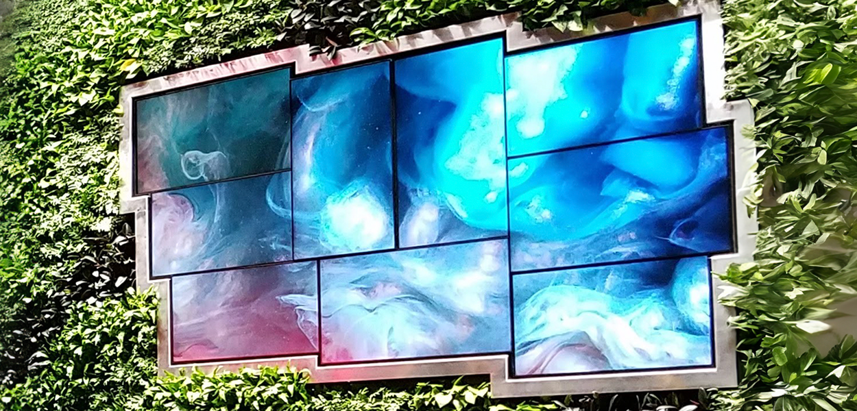 جدار فيديو فني مع شاشات متعددة في تخطيطات مختلفة
