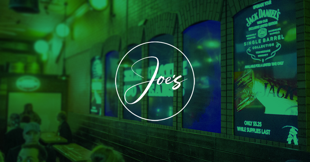 جدار فيديو Smokin' Joe مع تراكب أخضر وشعار